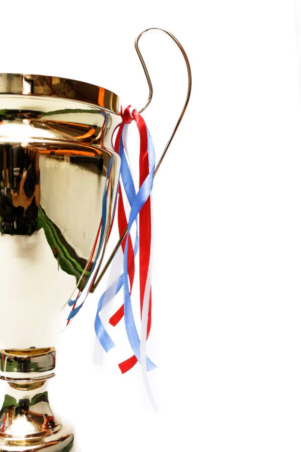 TROFEO DORADO MODELO COPA