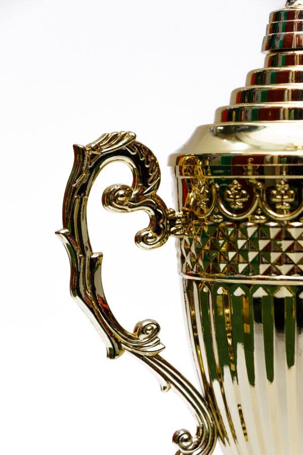 TROFEO DORADO IMPORTADO DE FUTBOL MODELO 7
