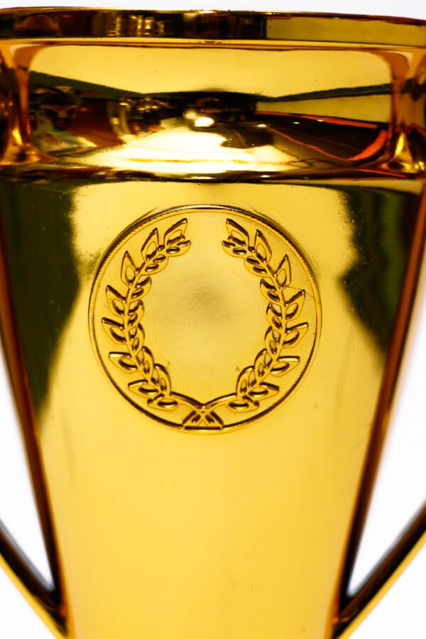 TROFEO DORADO IMPORTADO MEJOR JUGADOR MODELO 68