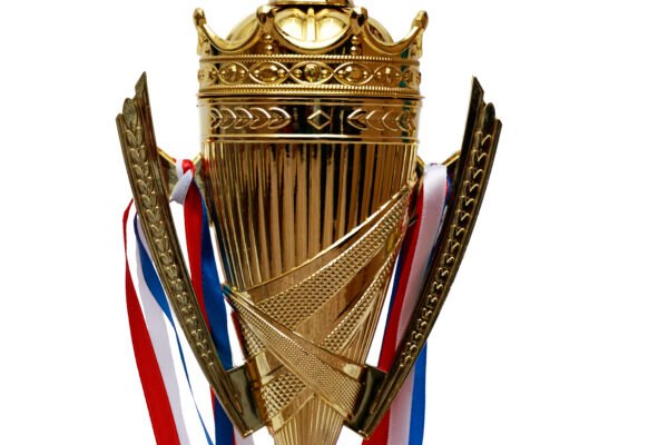 TROFEO DORADO IMPORTADO MEJOR JUGADOR MODELO 63