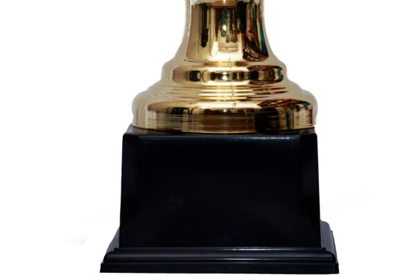 TROFEO DORADO IMPORTADO DE FUTBOL MODELO 3